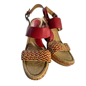New B.O.C Born Women's 7M Boho Red Wedge Leather Cork Woven Sandal Spring Floral